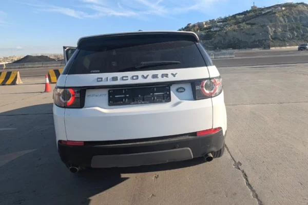  Makine me qera Land Rover Discovery Sport duke filluar 75 euro