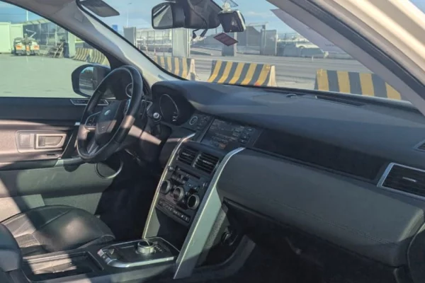  Makine me qera Land Rover Discovery Sport duke filluar 75 euro