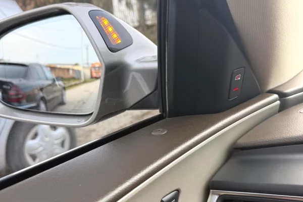 Makina ne shitje ne Tirane, Audi, 2016 Diesel,Kambio Automatik Pagesa 17,000  Euro.