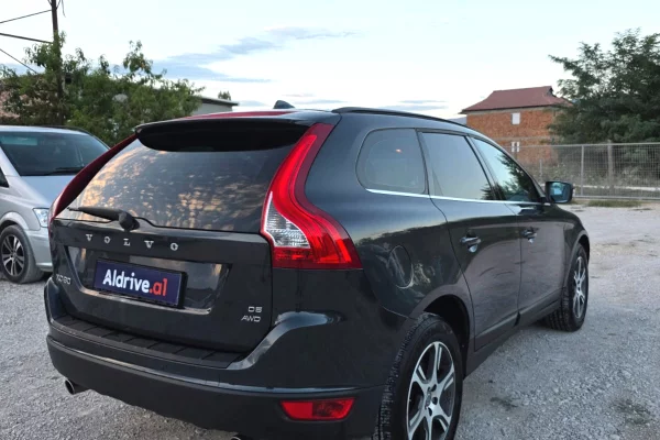 SUV Komod Volvo XC60 me Qera