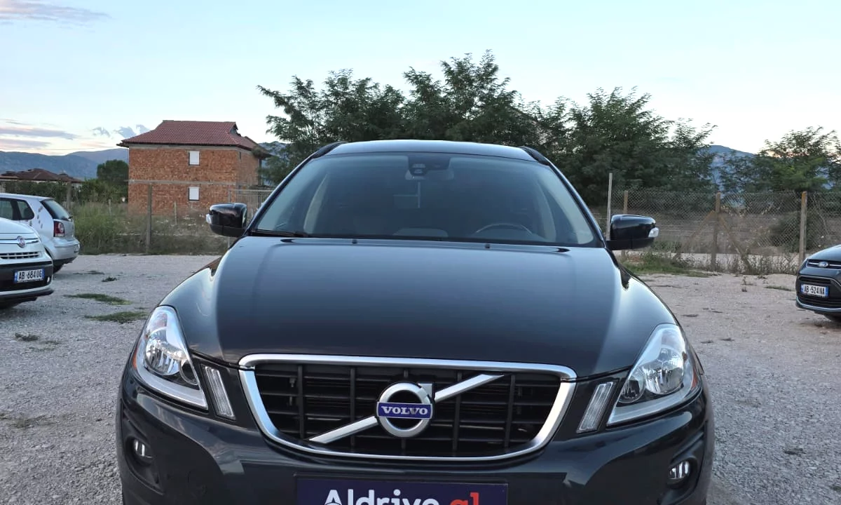 SUV Komod Volvo XC60 me Qera