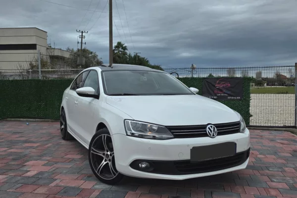 Noleggio Auto a Tirana - 30 Euro