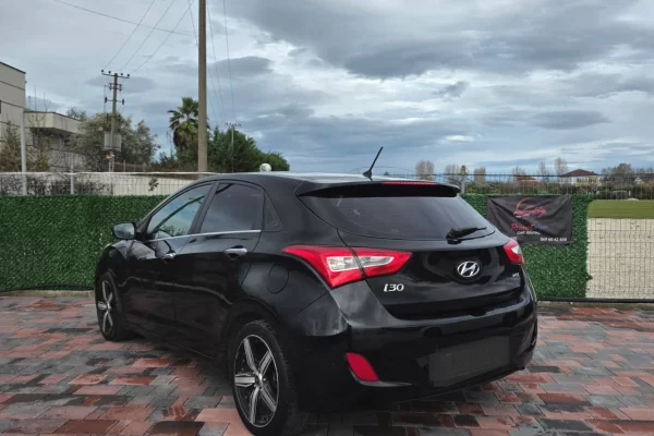 Noleggio Auto a Tirana - 25 Euro