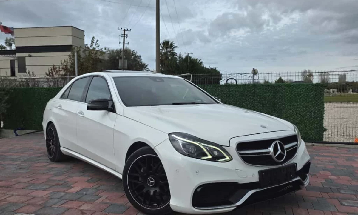 Makine me qea ne Rinas Tirane-Mercedes-Benz E-Class Look 63 – duke filluar nga 55 euro dita