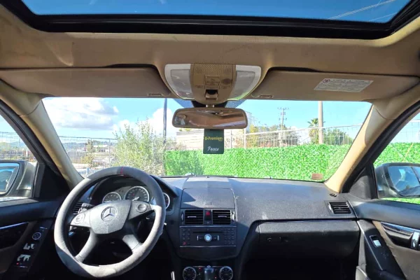 Makina me qera ne Tirane - 30 Euro