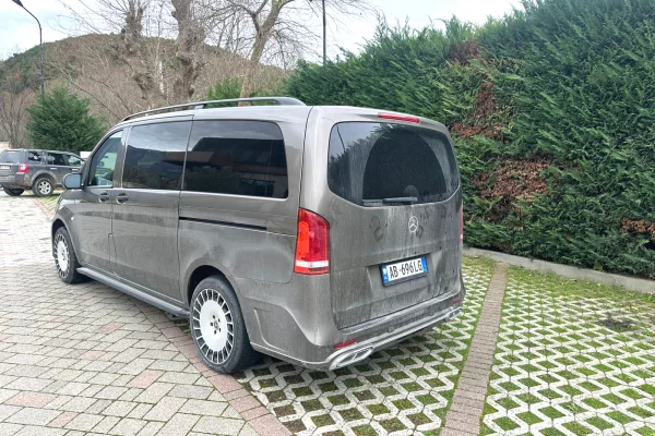 Qera Mercedes‑Benz V‑Class | Makina Luksoze per Udhetime dhe Evente