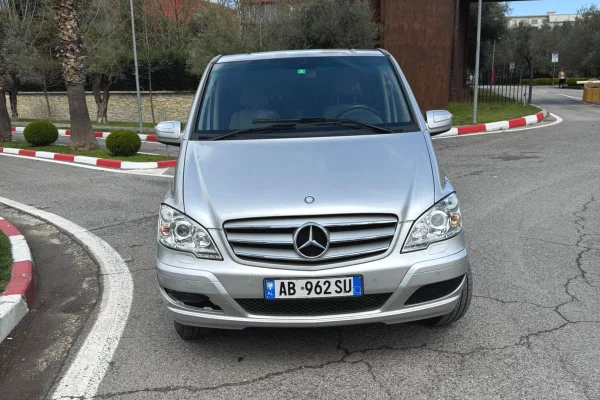 Mercedes Vito me Qera | Ideal për Udhëtime duke filluar nga 70 euro dita