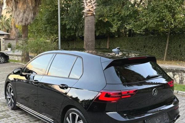 Noleggio Auto a Tirana - 60 Euro