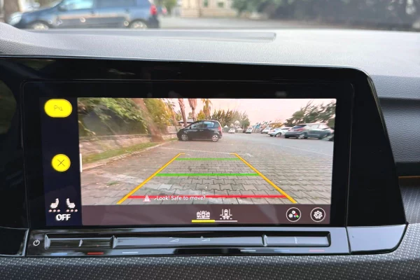 Makine me qera ne Rinas Tirane-Golf 8 R-Line Full Fabrike duke fillar nga 60 euro dita