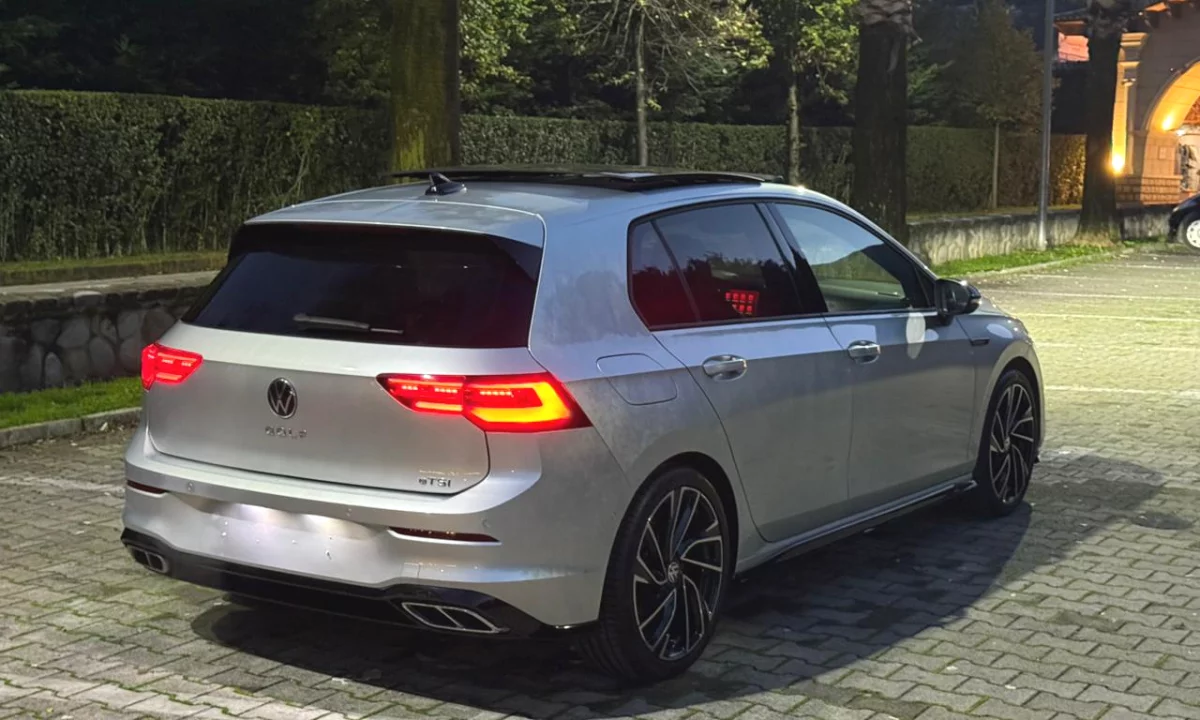 Volkswagen Golf 8 R-Line 2024