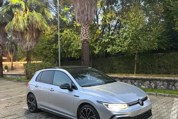 Noleggio Auto a Tirana - 75 Euro