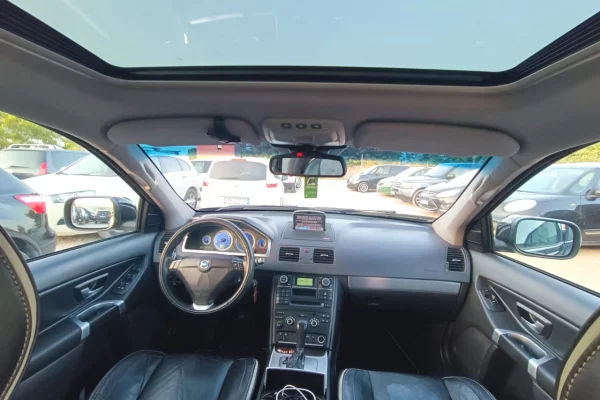 Makine me qera ne Rinas Tirane - Volvo xc90 diesel 7 vende 45 euro dita