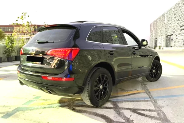 Makine me qera ne Rinas Tirane - Audi Q5 diesel automatike nisur nga 50 euro dita