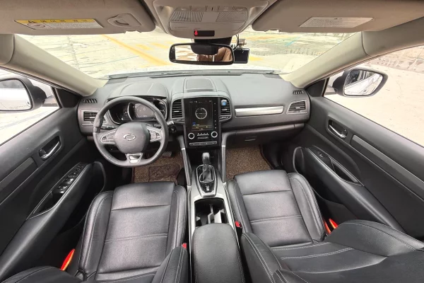 Makine me qera ne Rinas Tirane - Reno Koleos nafte automatike duke nisur nga 45 euro dita