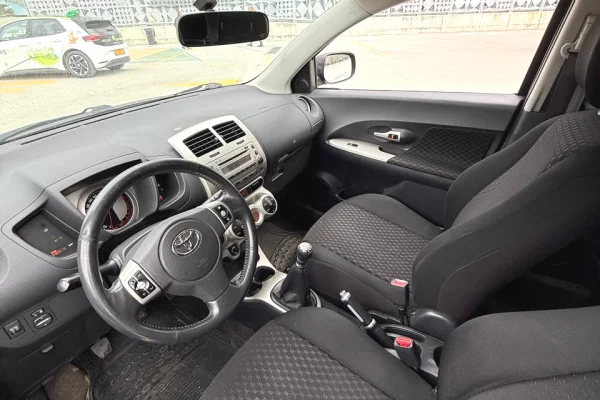 Makina me qera ne Tirane - 25 Euro