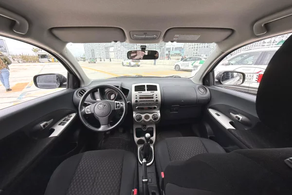 Makine me qera ne Rinas Tirane - Toyota nafte nisur nga 25 euro dita