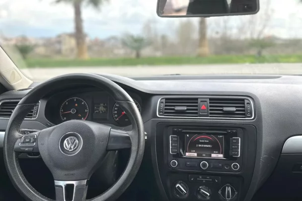 Noleggio Auto a Tirana - 35 Euro