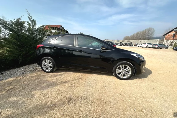 Makina me qera ne Tirane - 35 Euro