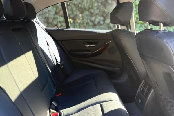 BMW 320d – M-Sport Look | Automatike | Panorame duke filluar nga 50 euro dita