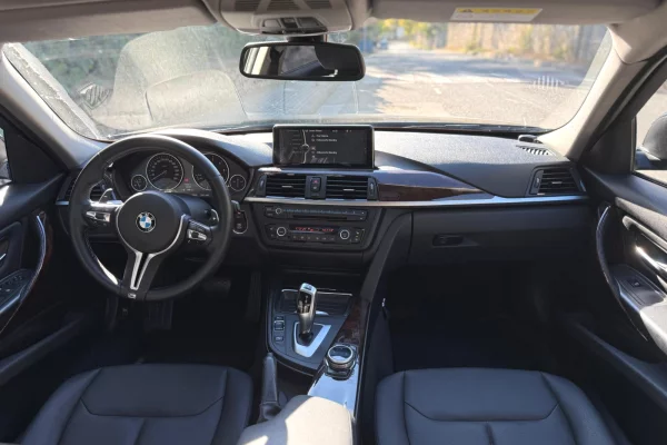 BMW 320d – M-Sport Look | Automatike | Panorame duke filluar nga 50 euro dita