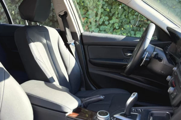 BMW 320d – M-Sport Look | Automatike | Panorame duke filluar nga 50 euro dita