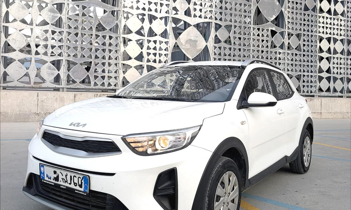 Kia Stonic – Automatike | 1.4 Benzine duke filluar nga 24 euro dita