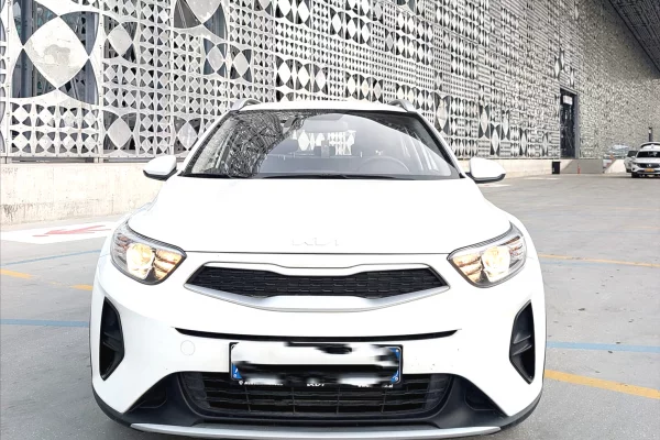 Kia Stonic – Automatike | 1.4 Benzine duke filluar nga 24 euro dita