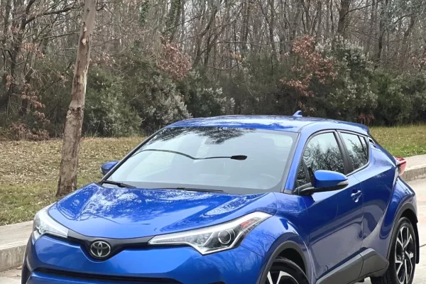 🚘 Toyota C-HR – 2.0 Benzine + Gaz | Automatike duke filluar nga 60 euro dita