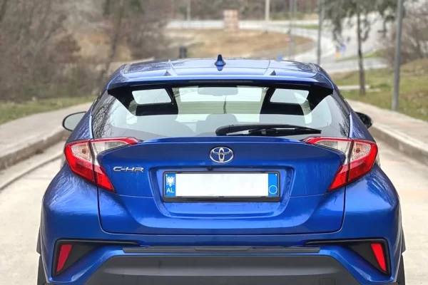 🚘 Toyota C-HR – 2.0 Benzine + Gaz | Automatike duke filluar nga 60 euro dita