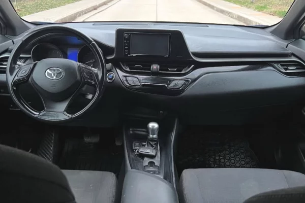 🚘 Toyota C-HR – 2.0 Benzine + Gaz | Automatike duke filluar nga 60 euro dita