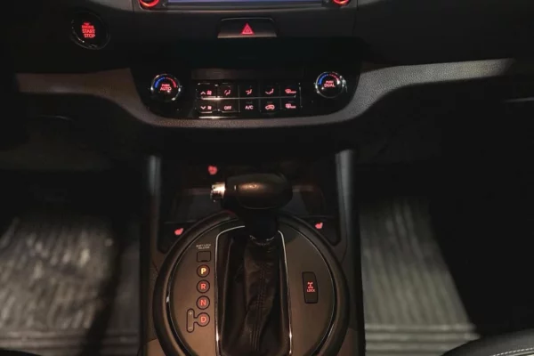 🚘 Kia Sportage – 2.0 Nafte | Automatike duke filluar nga 45 euro dita