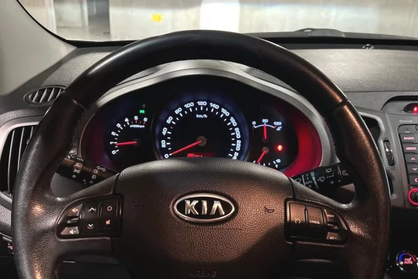 🚘 Kia Sportage – 2.0 Nafte | Automatike duke filluar nga 45 euro dita