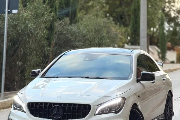 Makine me qera ne Rinas Tirane - Mercedes-Benz CLA 45 AMG  duke filluar nga 150 euro dita