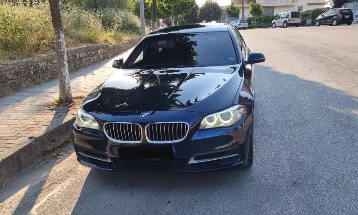🚘 BMW 5 Series – 2.0 Benzine | Automatike | xDrive duke filluar nga 50 euro dita