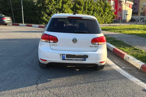 🚘 Volkswagen Golf 6 – 2.0 | Manuale duke filluar nga 30 euro dita