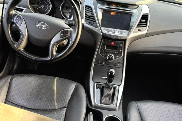 🚘 Hyundai Avante – 1.6 Benzine | Automatike duke filluar nga 30 euro dita