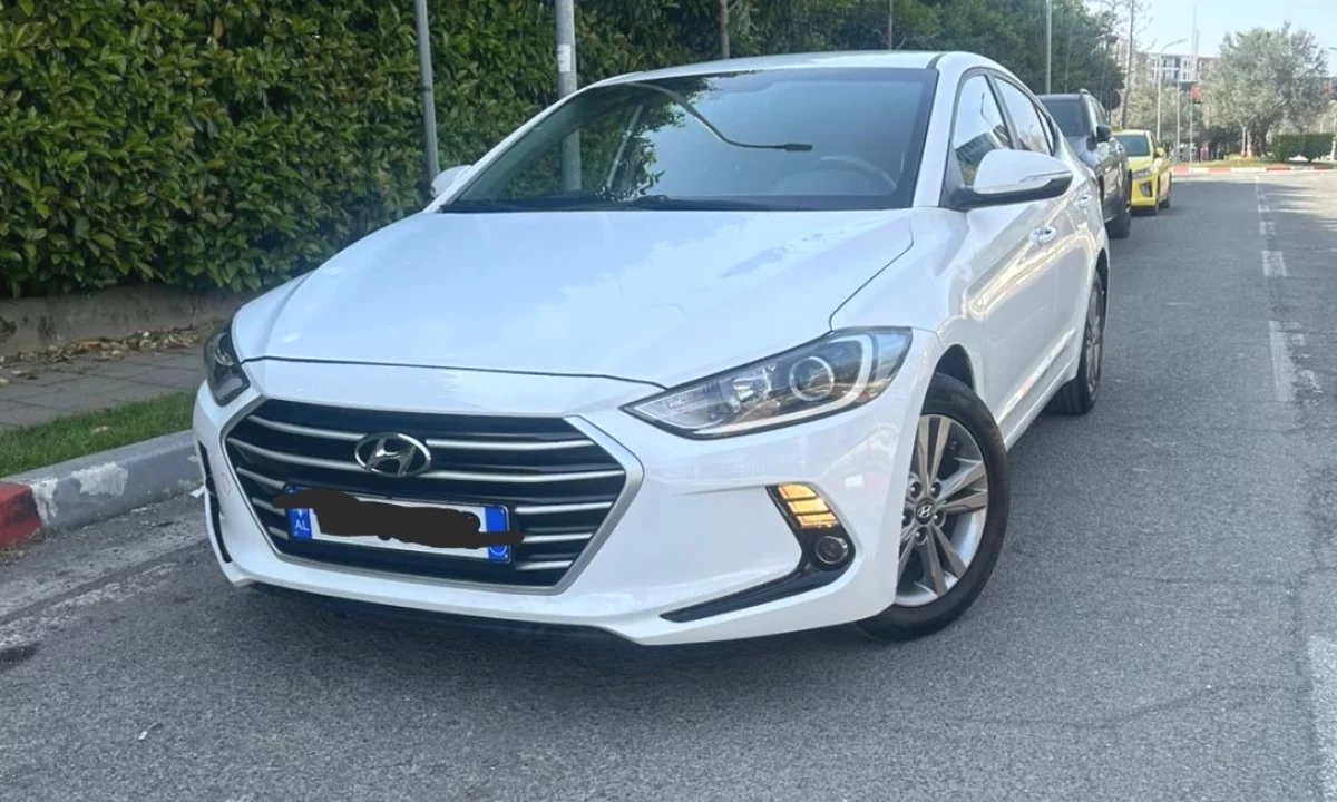 🚘 Hyundai Avante – 2.0 Benzine | Automatike duke filluar nga 45 euro dita