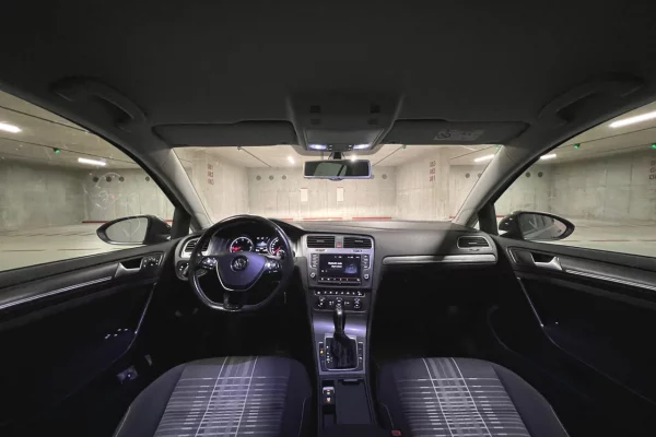 🚘 Makina me qera ne Rinas Tirane – Volkswagen Golf 7 2.0 Diesel | duke filluar nga 40 euro dita