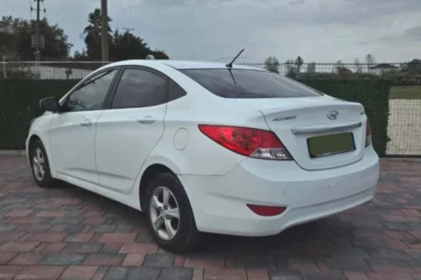 Makina me qera ne Tirane - 25 Euro