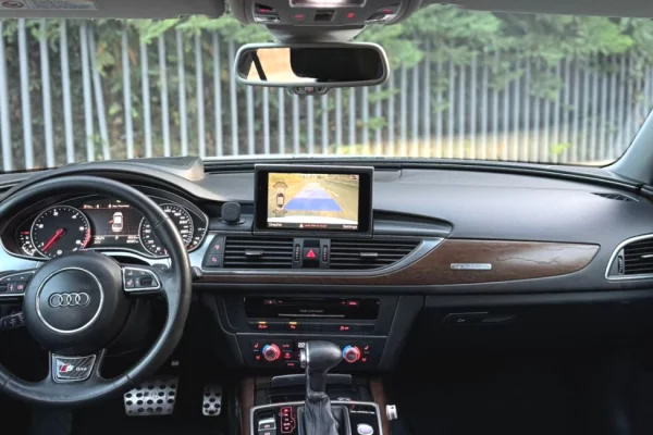 Makina me qera ne Tirane - 60 Euro