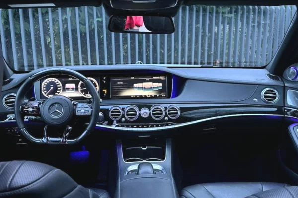 Makina me qera ne Tirane - 180 Euro