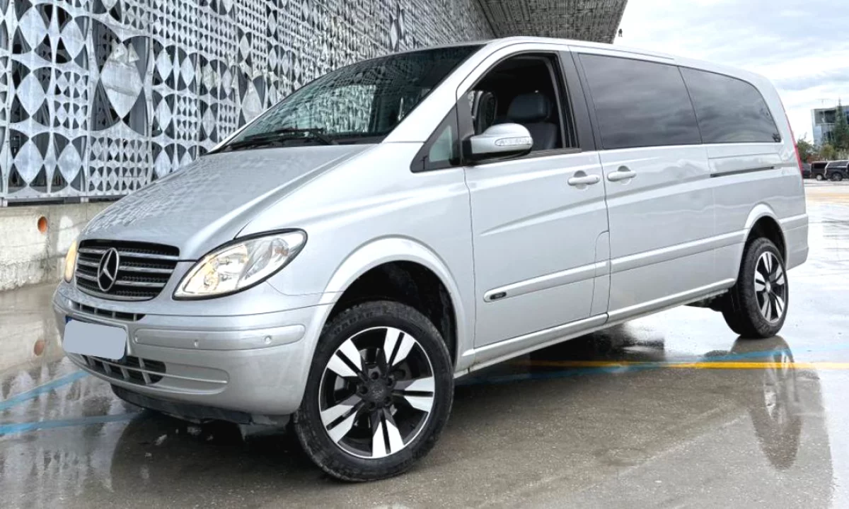 Furgon me qera ne Rinas Tirane Mercedes Vito 2010 Automatike – Zgjedhja Ideale per Grup & Komoditet