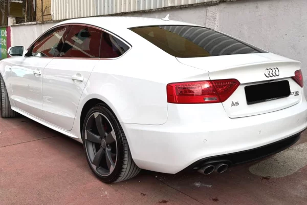 Noleggio Auto a Tirana - 40 Euro