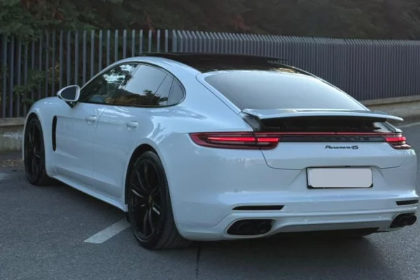 Makina me qera ne Tirane - 300 Euro