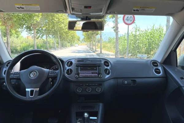 Makine me qera ne Tirane Volkswagen Tiguan benzin gas duke filluar nga 40 euro dita