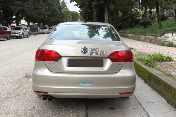 Makina me qera ne Tirane - 30 Euro