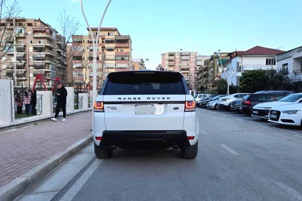 Makina me qera ne Tirane - 200 Euro