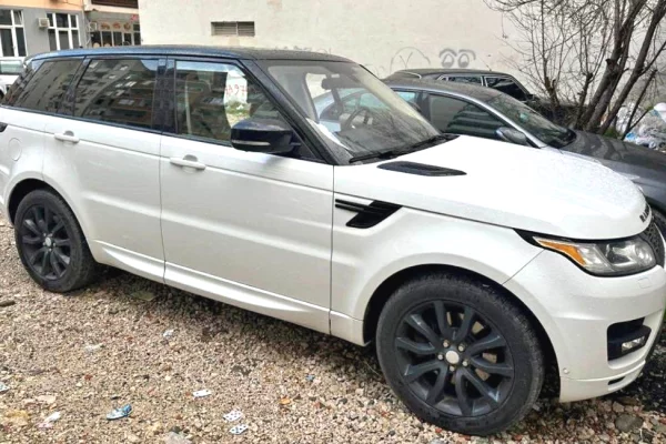 Makina me qera ne Tirane - 200 Euro