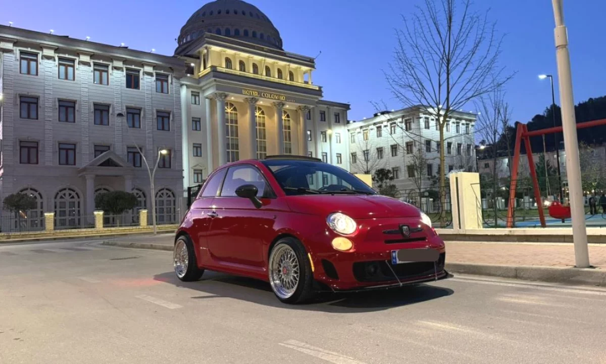 Makina me qera ne Rinas Tirane – Fiat Abarth 500C 1.4 Benzine duke filluar nga 50 euro dita