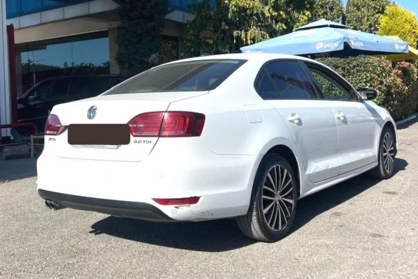 Makina me qera ne Rinas Tirane – Volkswagen Passat 2.0 Nafte  per 35 euro dita